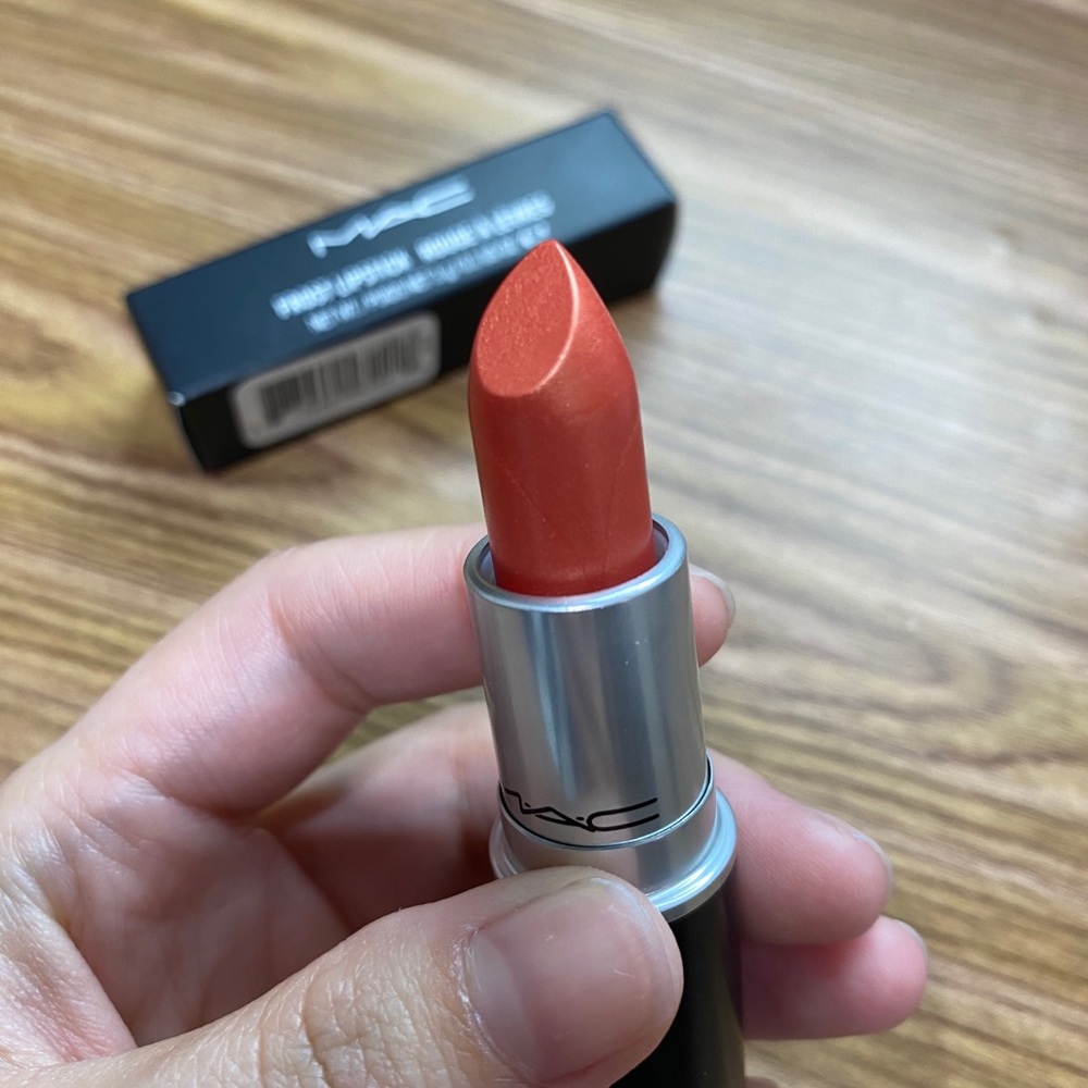 MAC Lipstick (CB96)